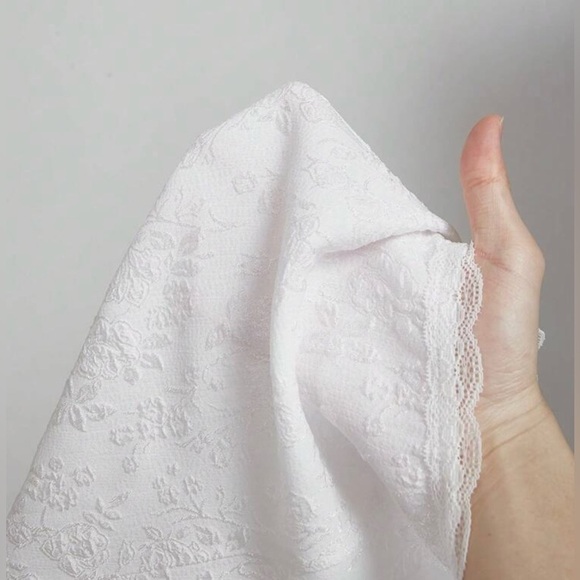 White Structured Tank Top with Wide Straps - Picture 5 of 7